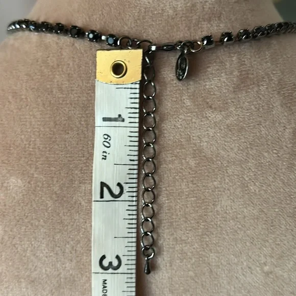 Cat Deeley Vintage Black Necklace - Picture 5 of 6